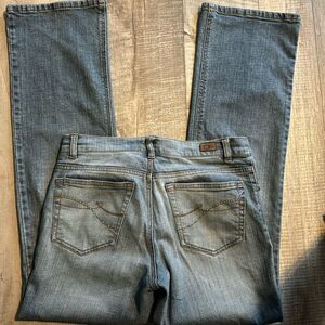 DKNY‎ East villiage jeans-size 4